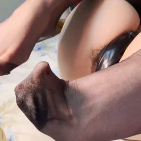 #推特 #朵朵 #D225676 #福利姬 #喷水 #自慰 #丝袜