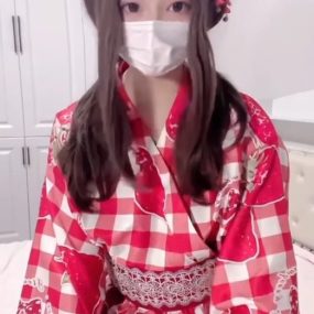 #小晗喵 #和服 #福利姬 #自慰