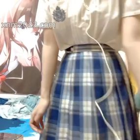 Jk少女私拍 道具自慰 这小穴好多毛毛 2