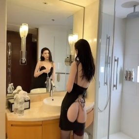 #秀人网 #章芃芃 #裸舞 #丝袜 #自慰 4