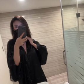 #秀人网 #章芃芃 #裸舞 #丝袜 #自慰 5